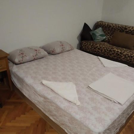 27 Юли 3 Бюджет Apartment Varna Ngoại thất bức ảnh